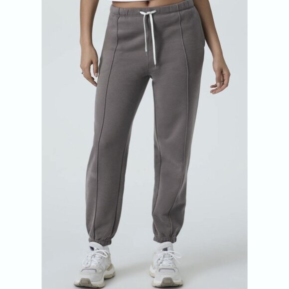 VUORI Women’s Restore Sweatpant Sz Small Chia Organic Cotton Blend Sustainable - Picture 4 of 10